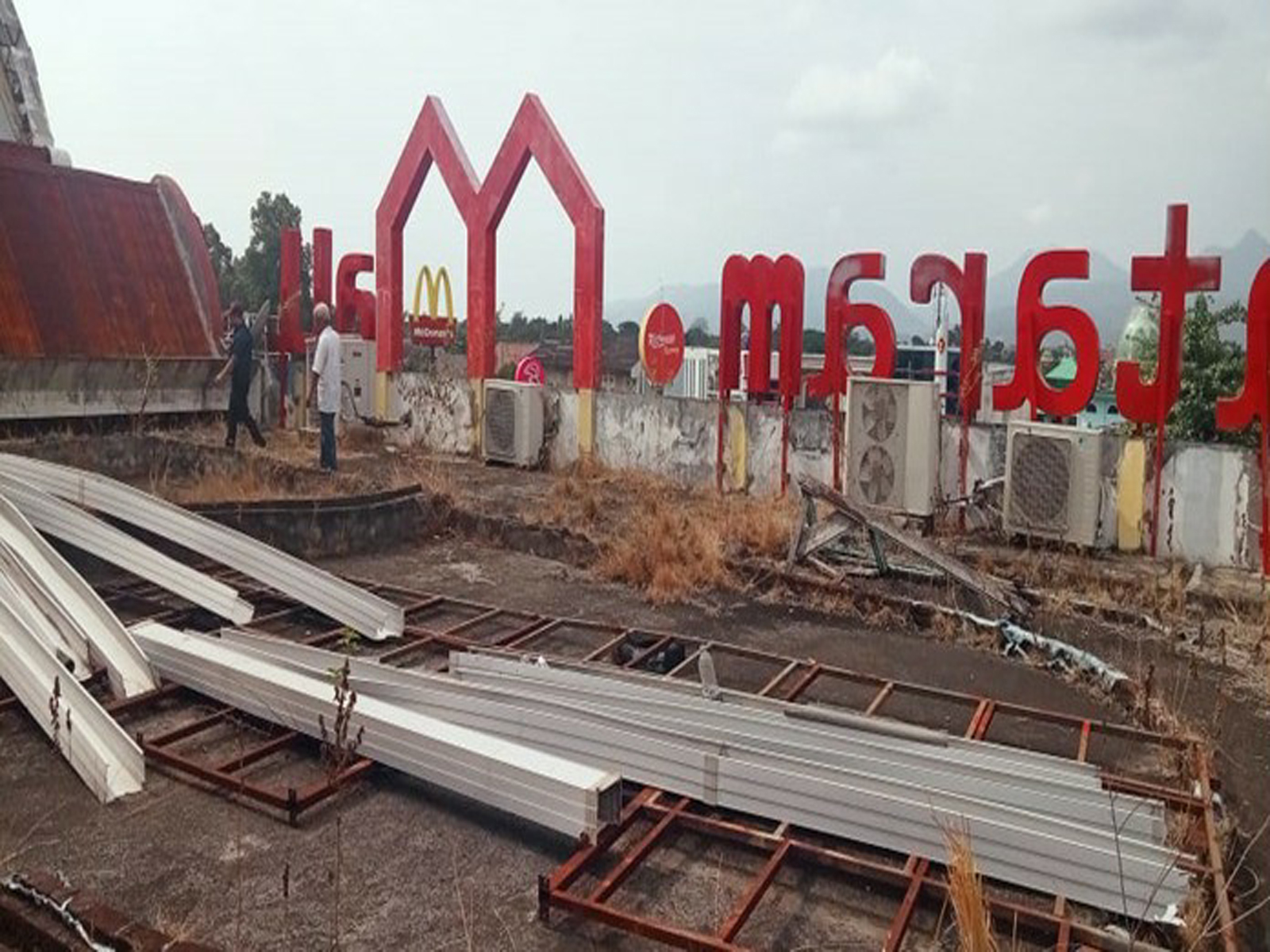 Renovation (KFC Mataram Mall)